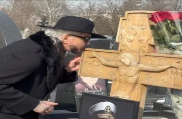 Kirkorov anasının külünü Bolqarıstandan Rusiyaya gətirdi