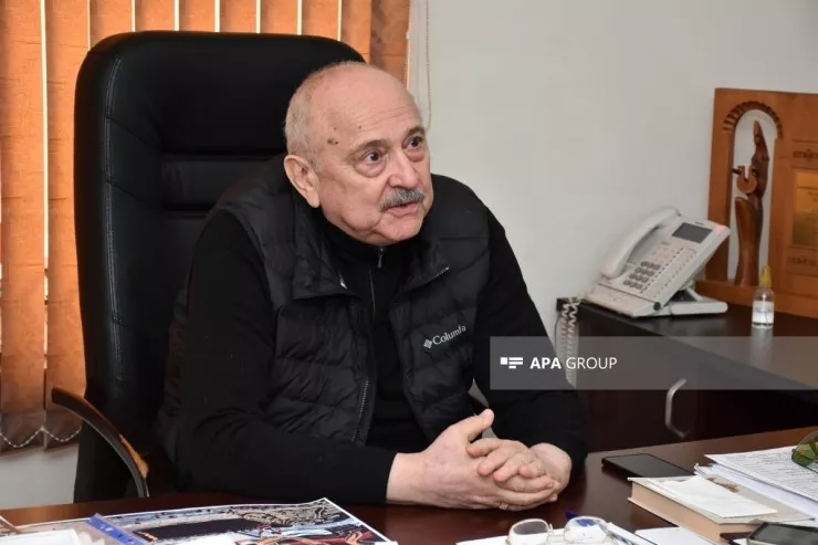 Prezident Şarovskinin vəfatı ilə  bağlı nekroloq imzaladı
