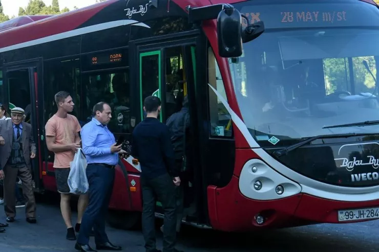 Dərslər açılır, tıxaclar artır - Avtobuslar hamıya   bəs edəcək?