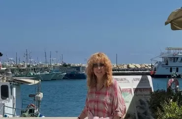 77 yaşlı Alla Puqaçova həyatında ilk dəfə İstanbula gedib