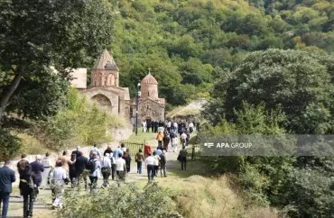 Xarici diplomatlar Xudavəng monastr kompleksini ziyarət etdi - VİDEO