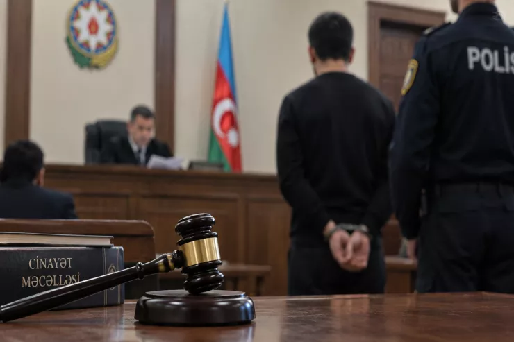 “İlkini yerə yıxıb daşla başına vurdum” – Dostunu bıçaqlayan DANIŞIR 