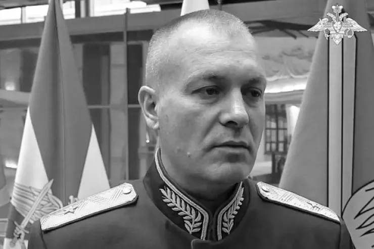 Rusiya Qəhrəmanı olan general öldürüldü 