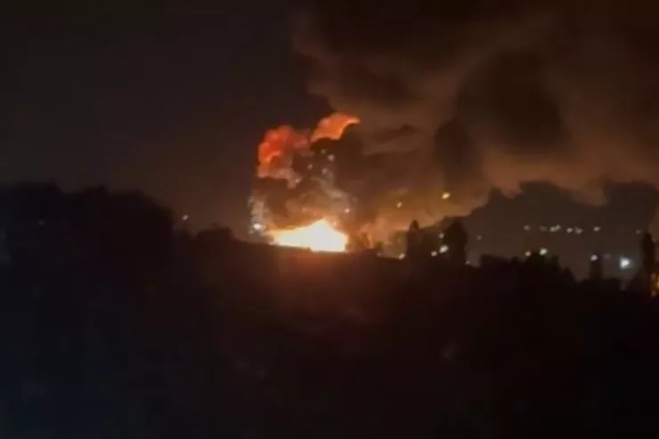 Ukrayna ordusu Rusiyada zavodu və aerodromu vurdu - VİDEO 