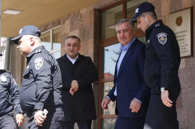 Samvel Karapetyanın ev dustaqlığının müddəti uzadıldı 