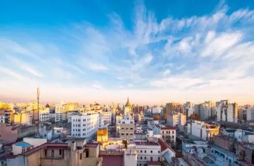 Həftədə 25 saat hosteldə işləyib... Bu ölkədə  pulsuz yaşamaq olar