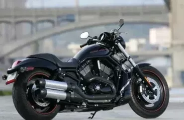 Oğurladıqları motosikletlə Bakıda gəzən 3 uşaq TUTULDU