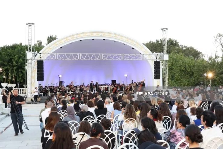 Üzeyir Hacıbəyli XVIII Beynəlxalq Musiqi Festivalının açılışı olub - FOTOLENT 