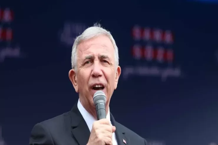 Mansur Yavaş  CHP-dən getdi