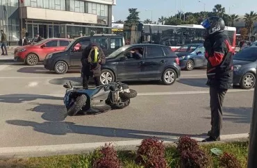 Naxçıvanda motosikletlə skuter toqquşdu, 3 nəfər xəsarət adı