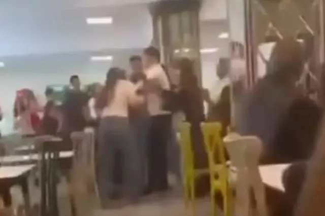 Bakı Dövlət Universitetində tələbə qızlar saçyolduya çıxdı