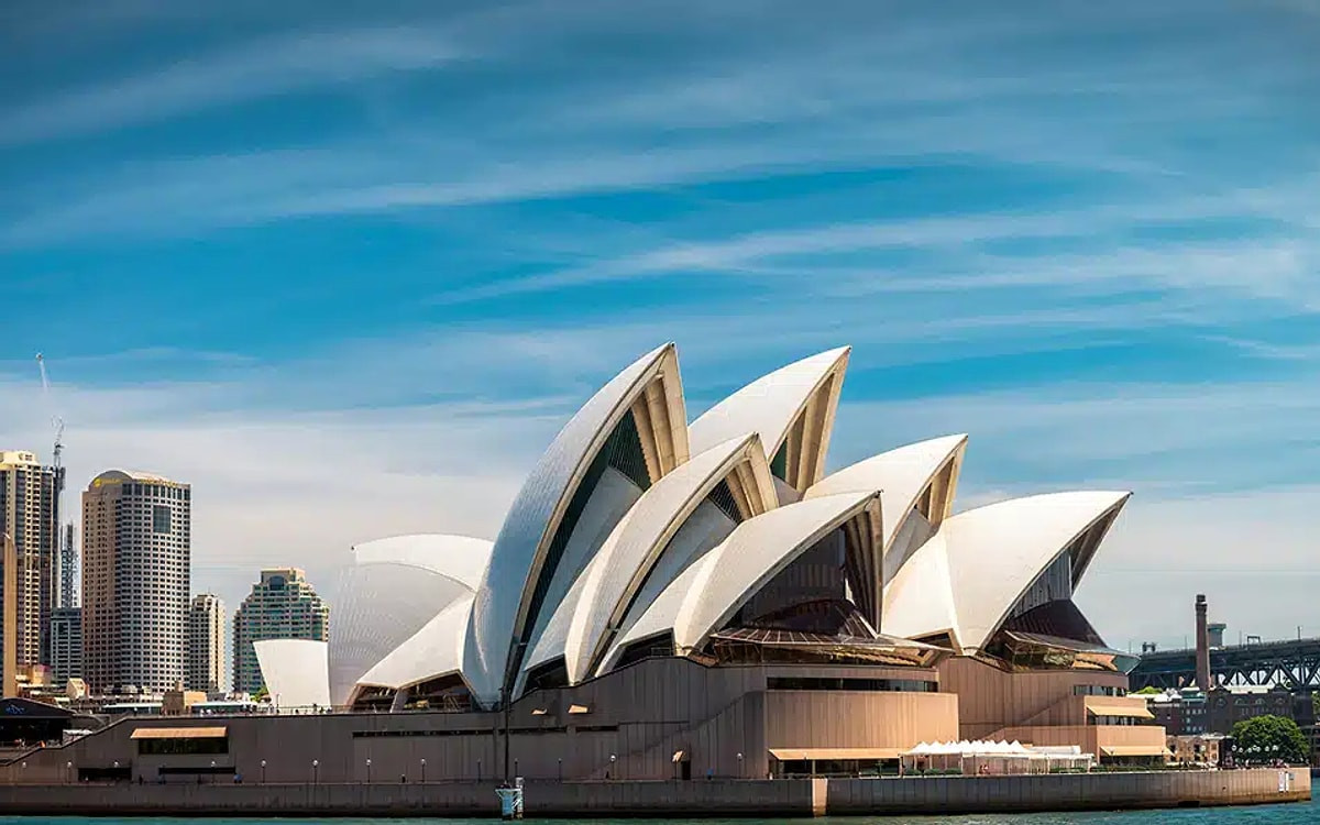 Sidney Opera Teatrı hansı ölkədə yerləşir?